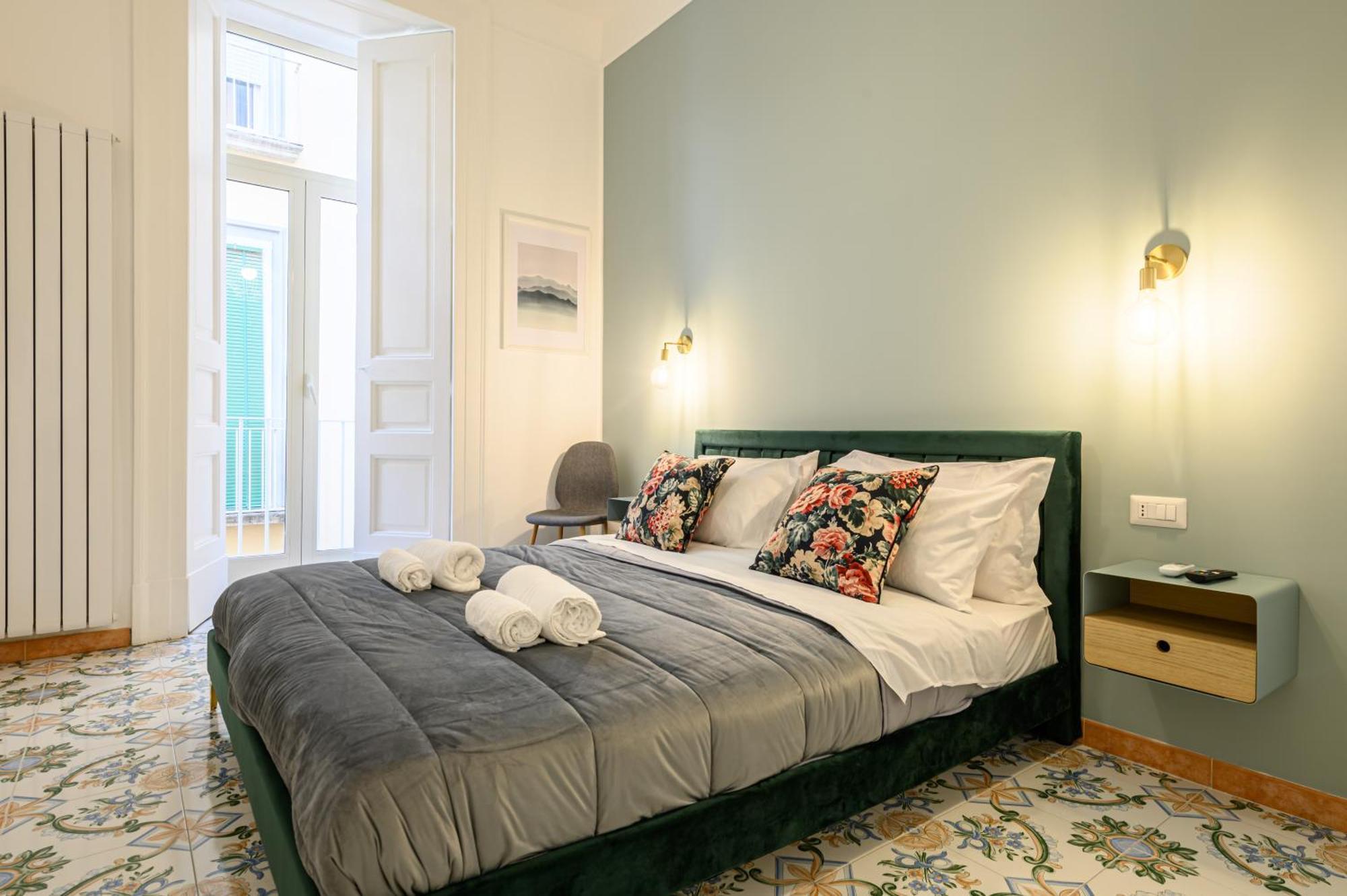 Apartment 121 Charming Naples