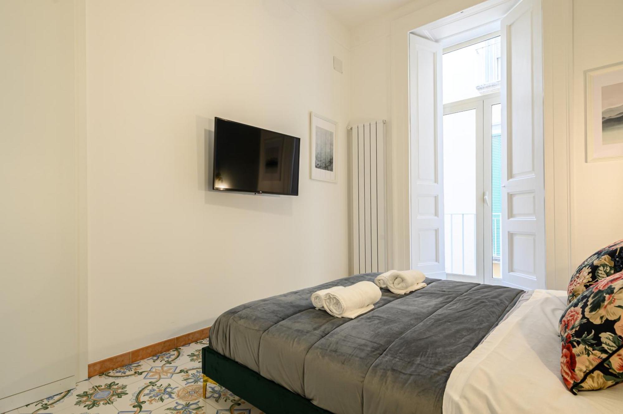 121 Charming Appartement Naples